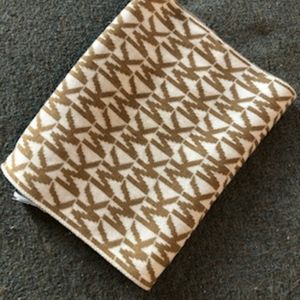 Michael Kors scarf